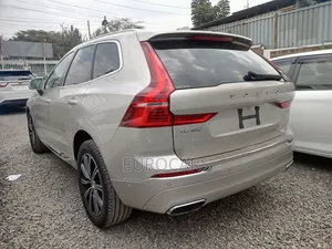 Volvo XC60 2019 Gold