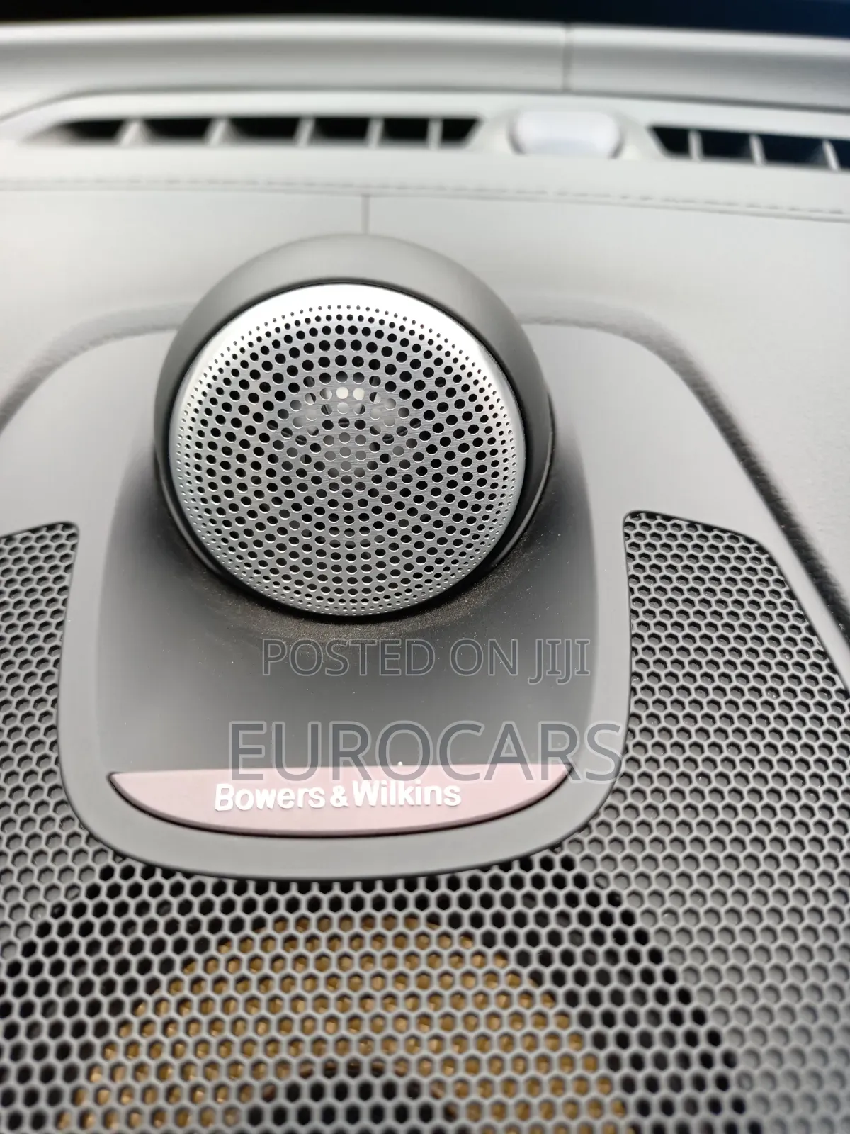 Volvo XC60 2019 Gold