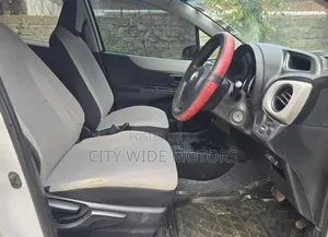 Toyota Vitz 2012 White