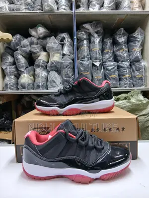 Jordan 11 Low Cut Unisex