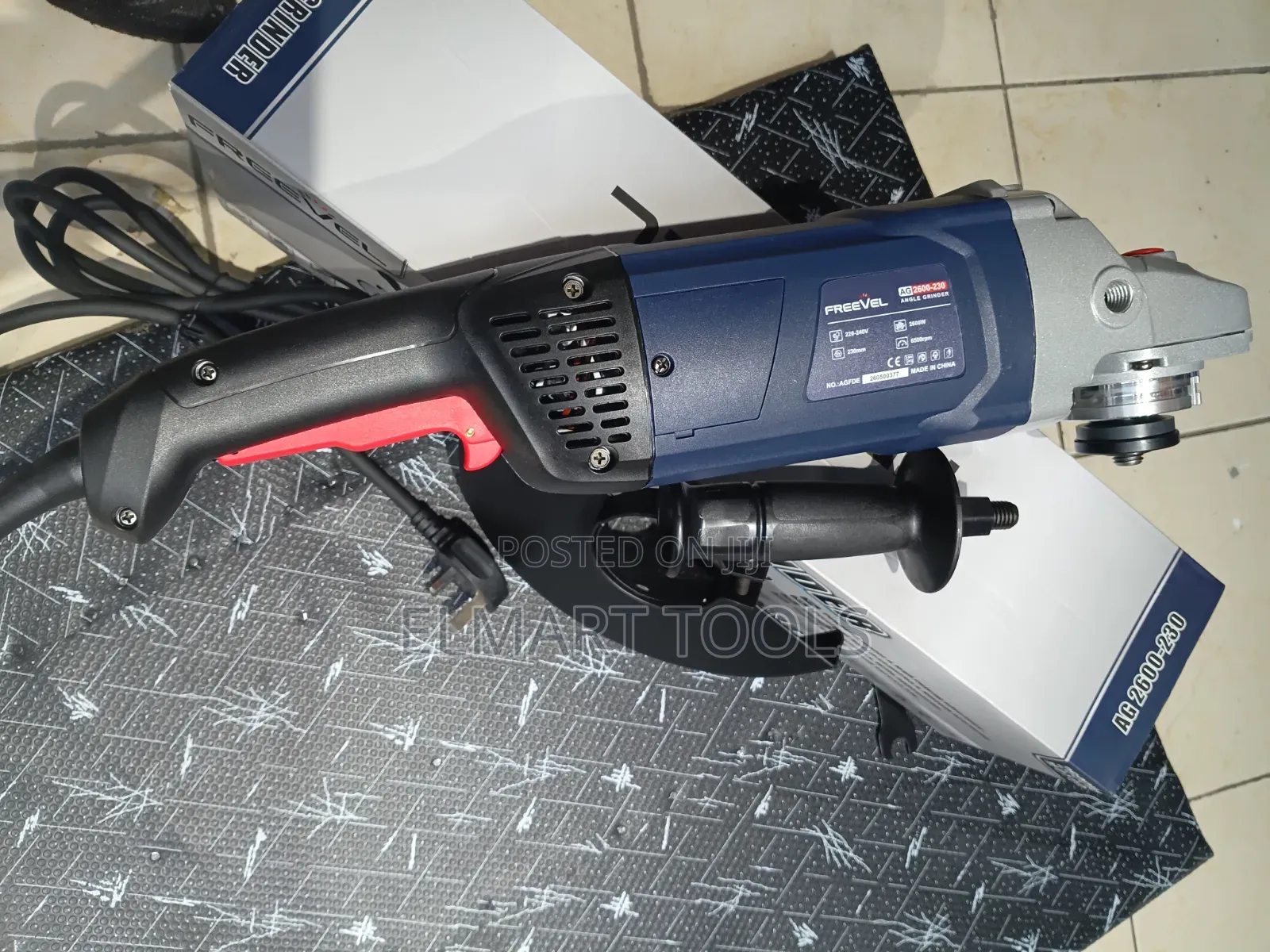 Angle Grinder 240V Freevel