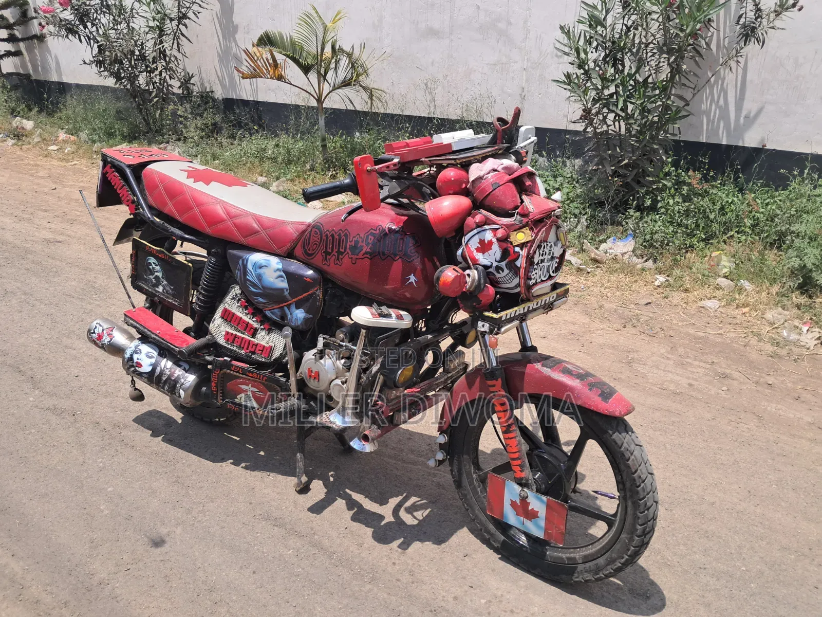 Bajaj Boxer 150 UG 2024 Red