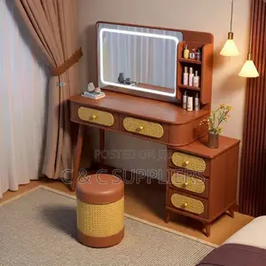 Makeup Table