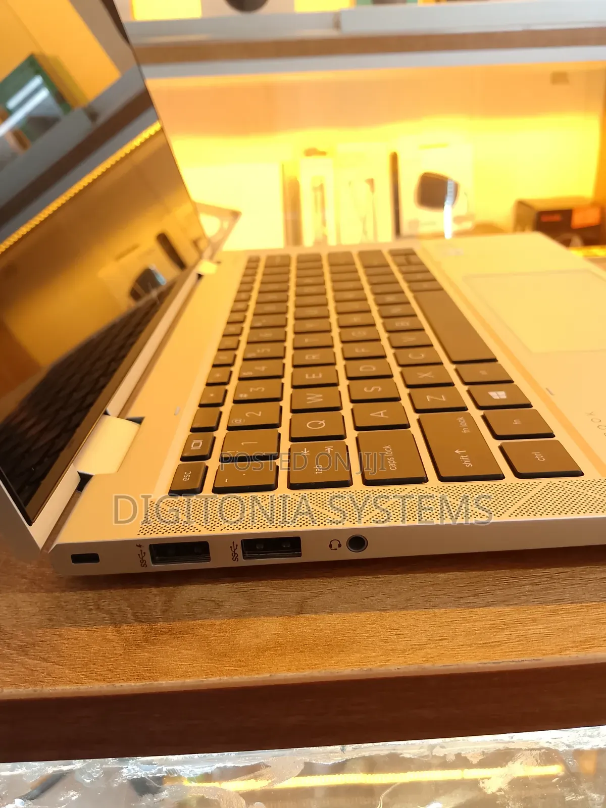Laptop HP EliteBook 830 G7 16GB Intel Core i7 SSD 256GB