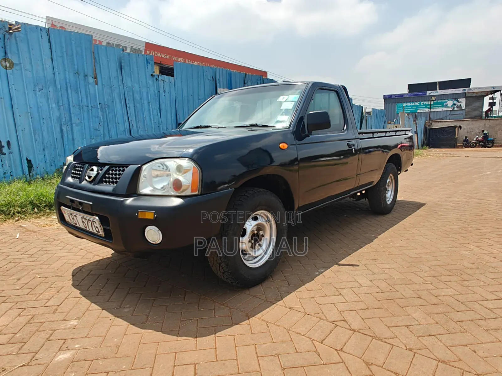 Nissan Hardbody 2012