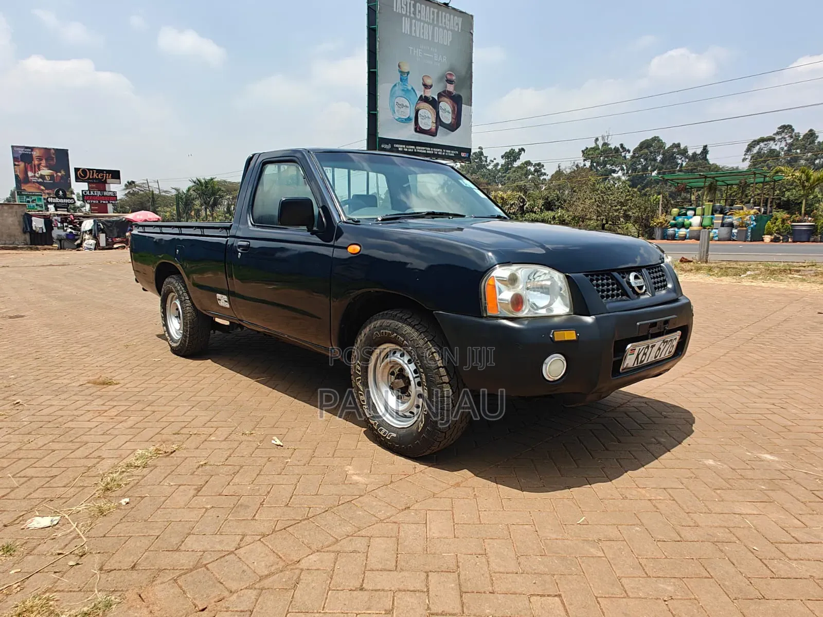 Nissan Hardbody 2012