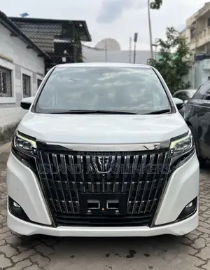 Toyota Esquire 2.0 FWD (7 seater) 2019 White