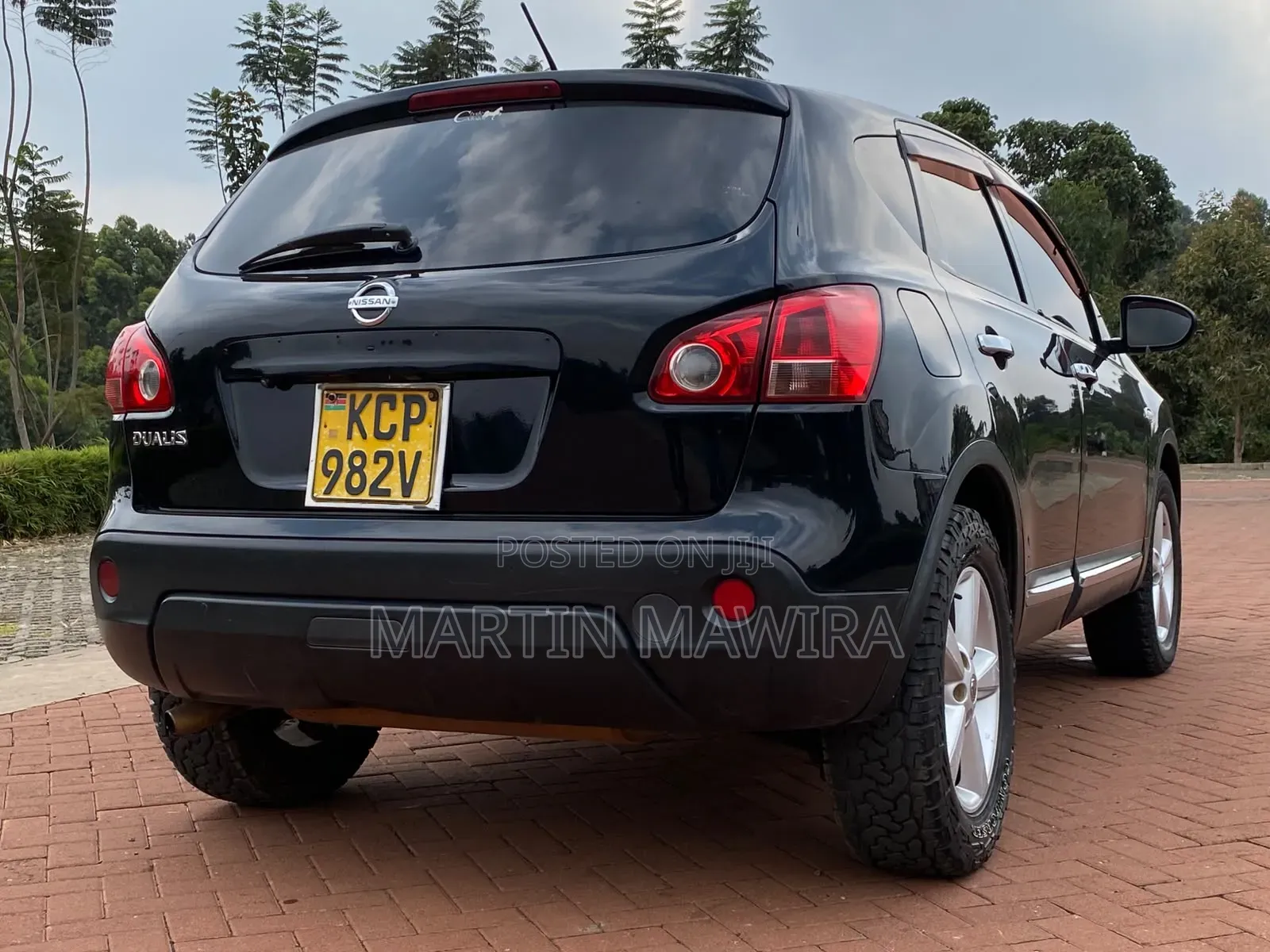 Nissan Dualis 2011 Black