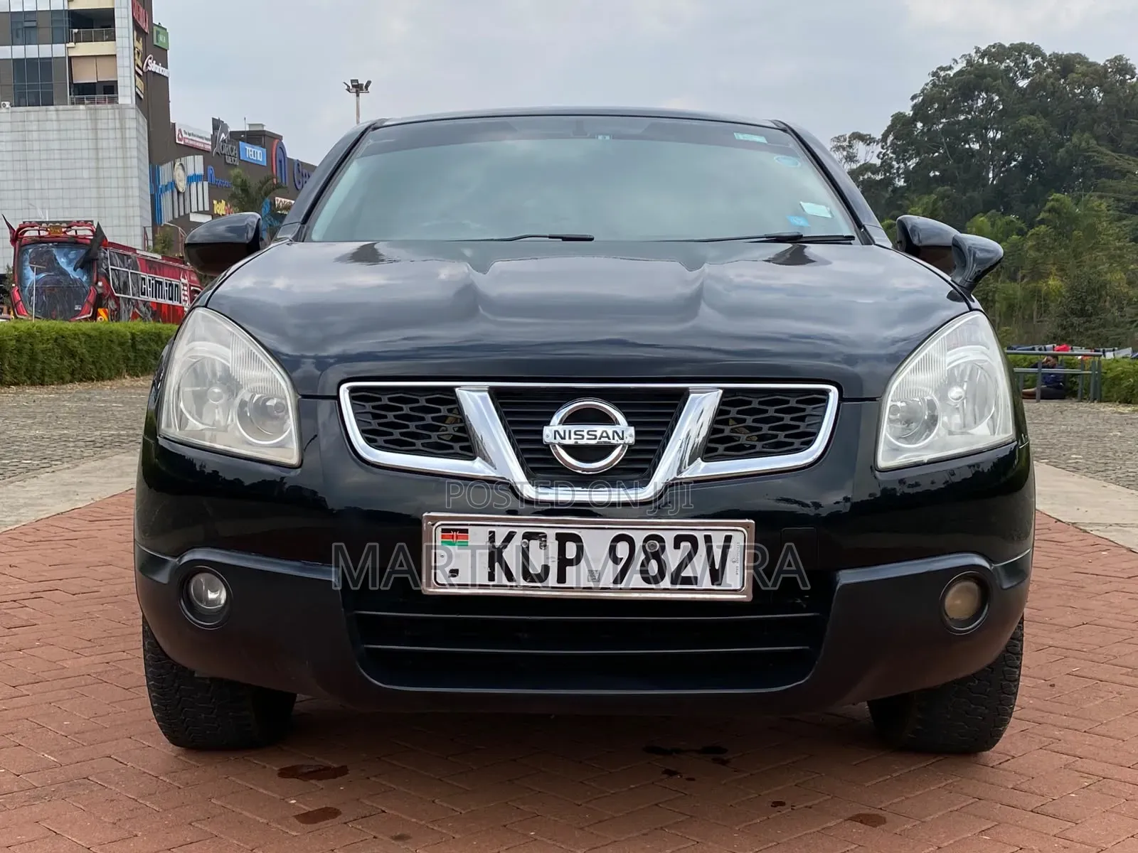 Nissan Dualis 2011 Black