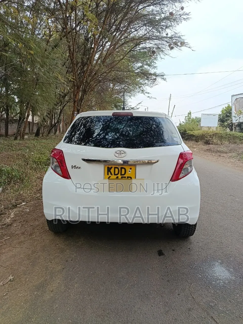 Toyota Vitz 2014 White