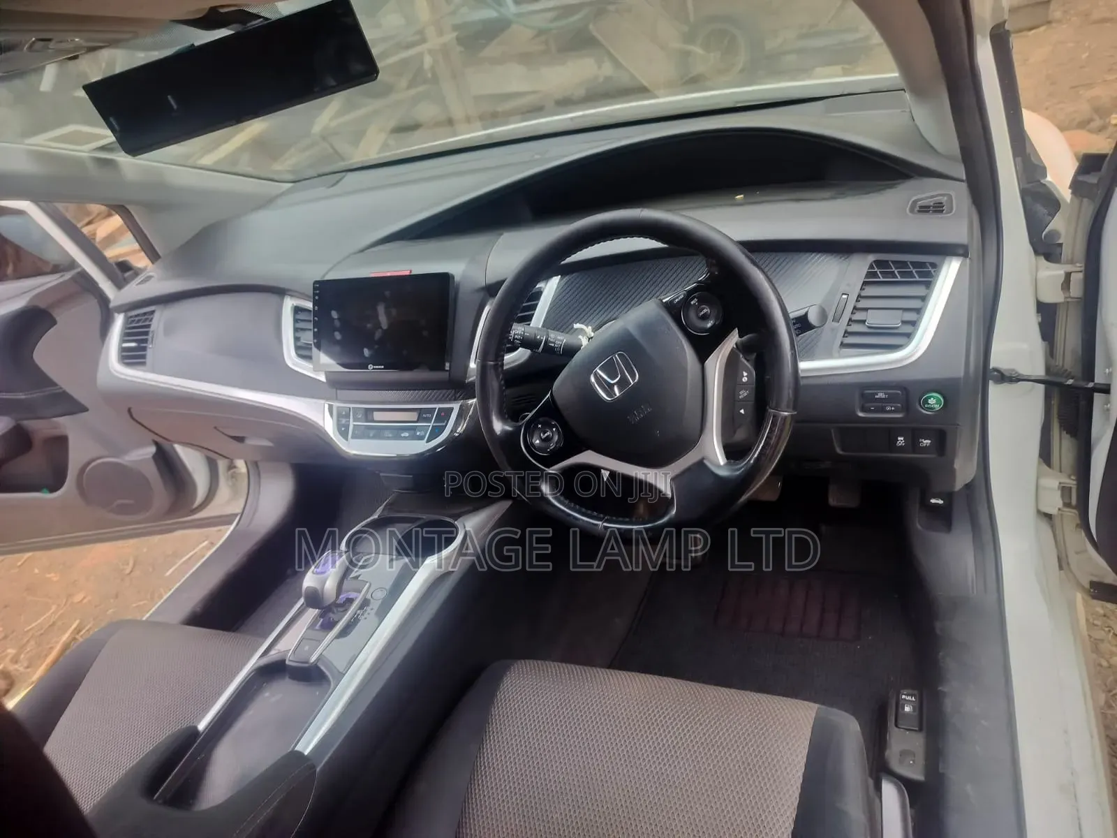 Honda Jade 2015 White