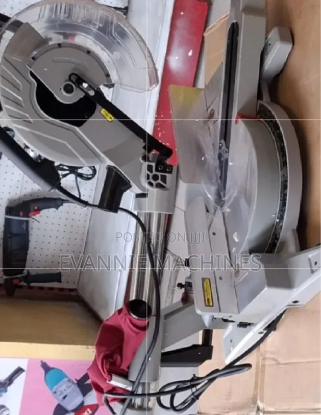 Slide Compound Mitre Saw