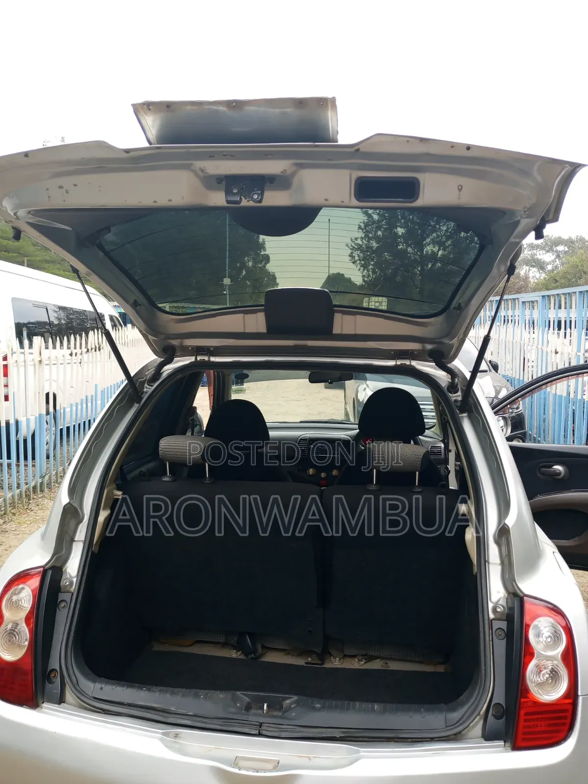 Nissan March 2009 Silver