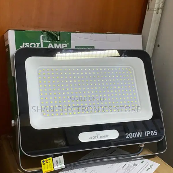 200W LED Flood Light Outdoor, 24000LM Exterior Security Lights IP66