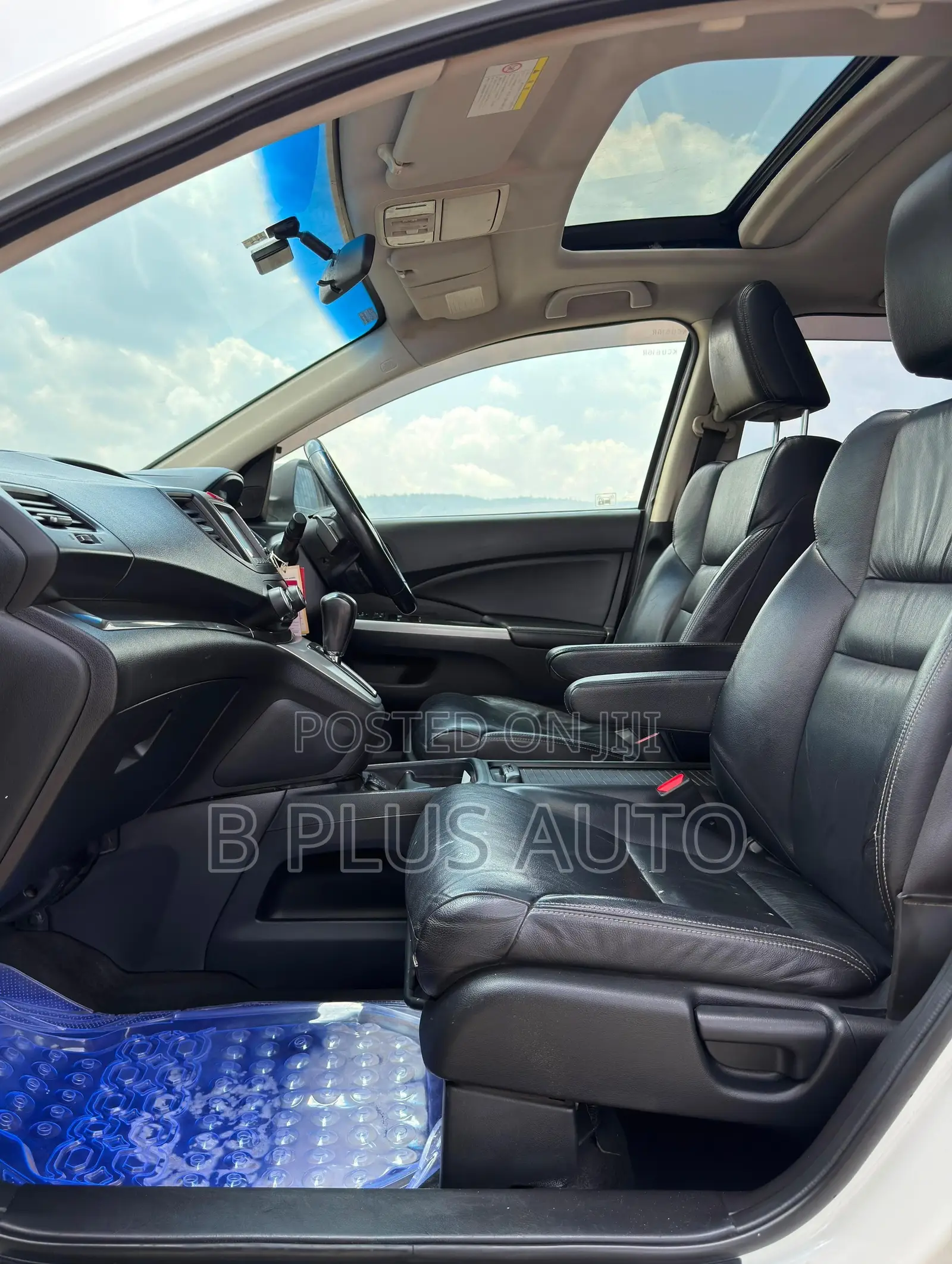 Honda CR-V 2012 White