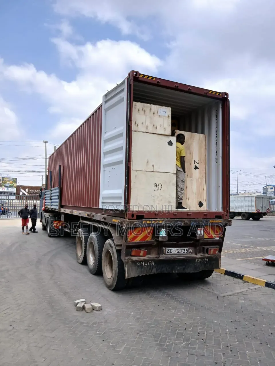 Forlift Available for 'Lifting Heavy' Loads