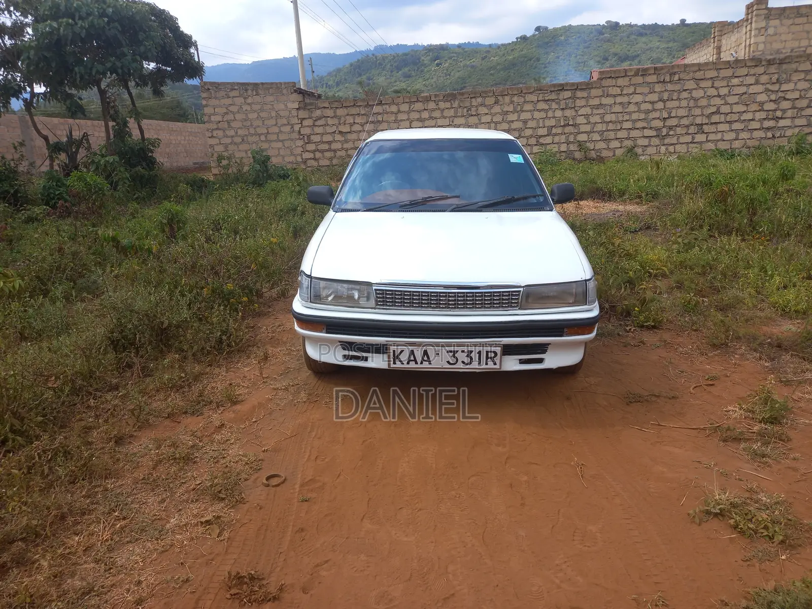 Toyota Corolla 1990 White