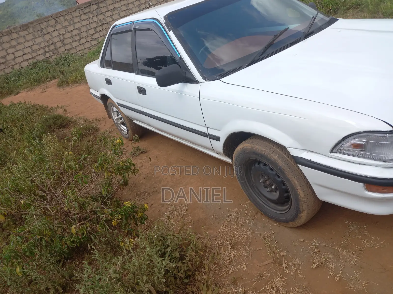 Toyota Corolla 1990 White