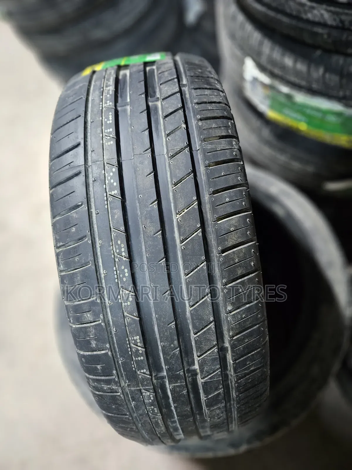 215/45r17 Kapsen Tyre