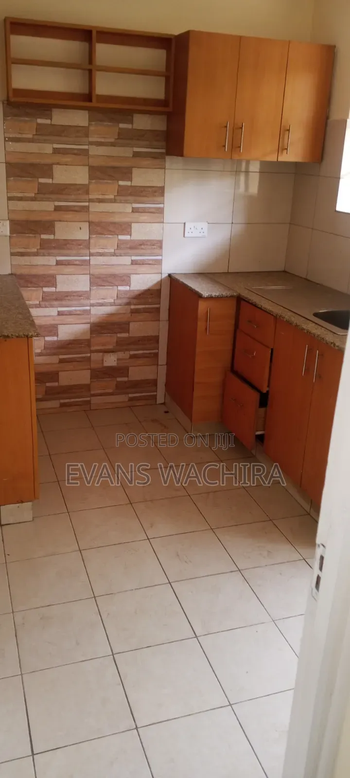 4bdrm House in Komarock Estate for sale