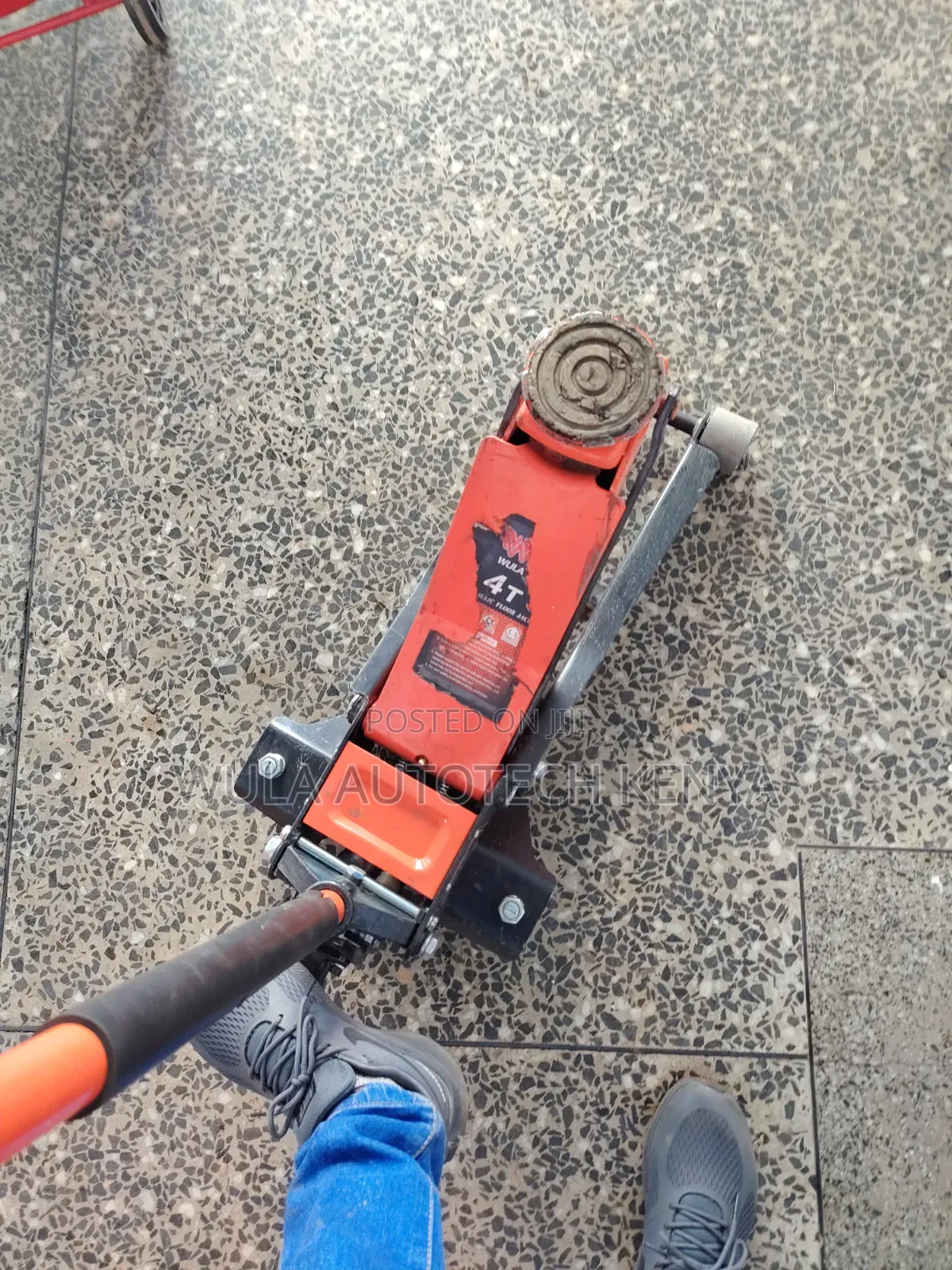 Garage and Auto Service Use Heavy Commercial 4tns Trolley Jack Machine