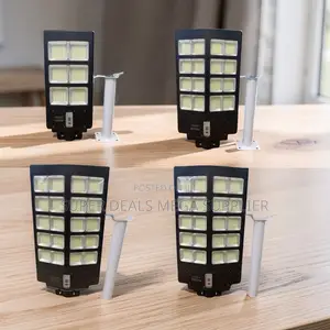 Factory Deals Bright 1000W,2000W,3000W,5000W Watts Solar Street Lights