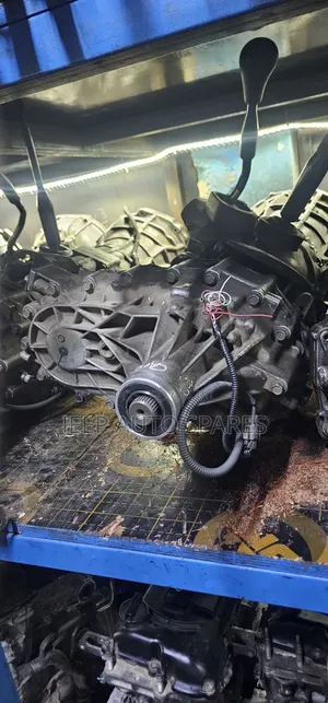 Nissan Hardbody 4wd Gearbox Available