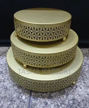 3Pcs Gold Cake Stands Sizes: *25/30/35/Cm*