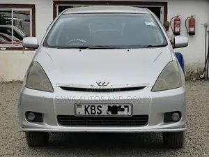 Toyota Wish 2005 Silver