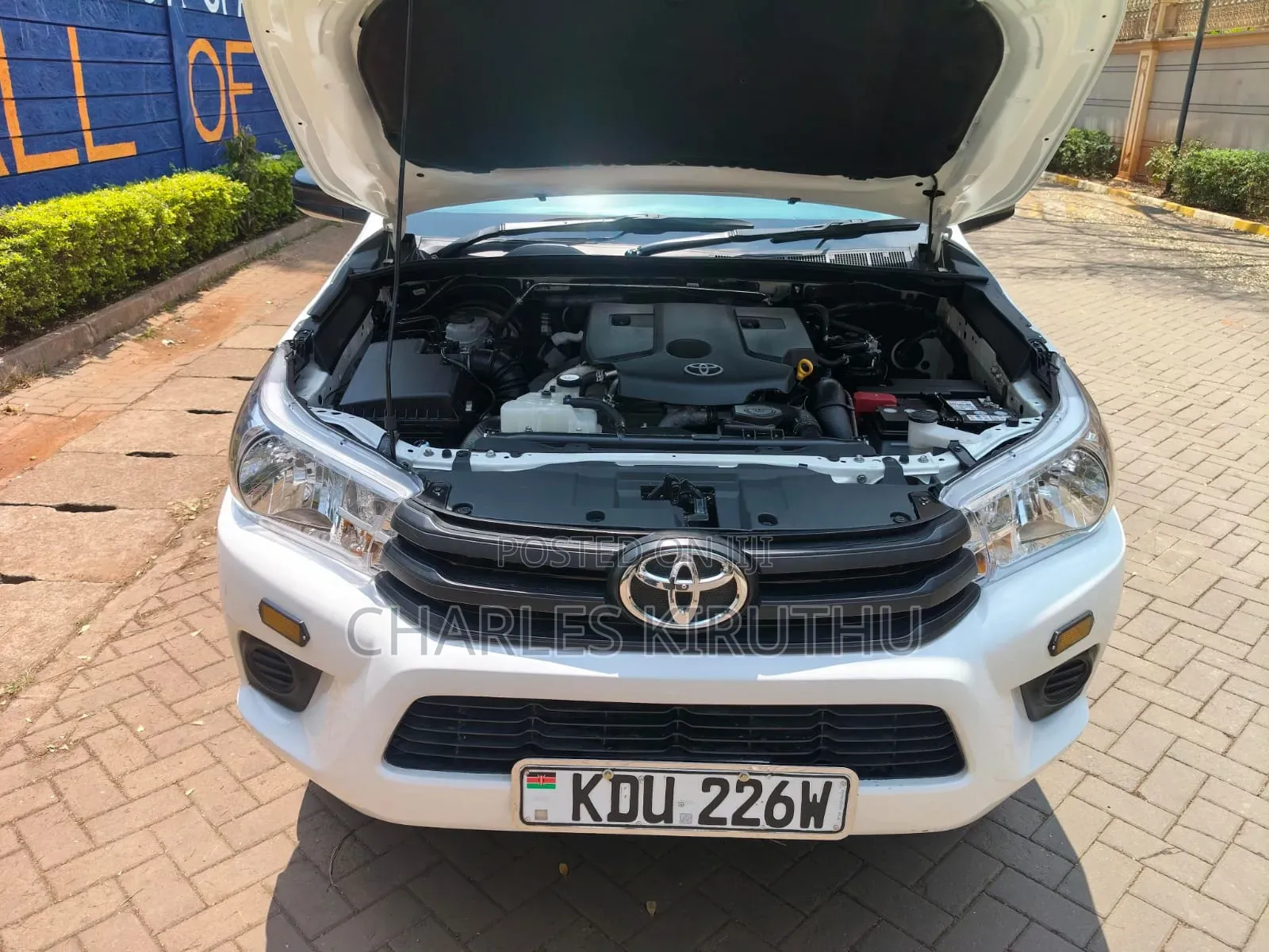 New Toyota Hilux 2025 White