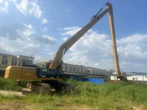 Long Reach Boom Excavator for Hire