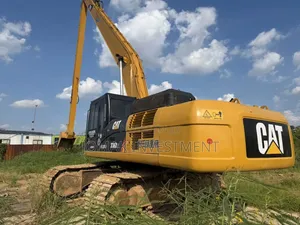 Long Reach Boom Excavator for Hire