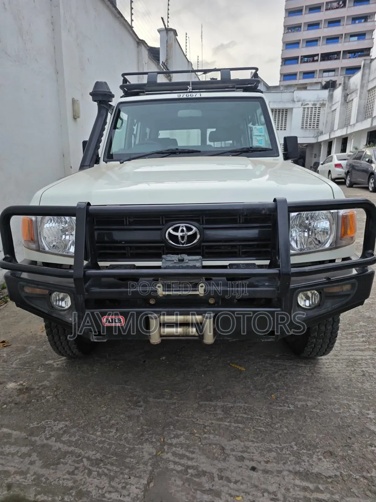 Toyota Land Cruiser 2022 White