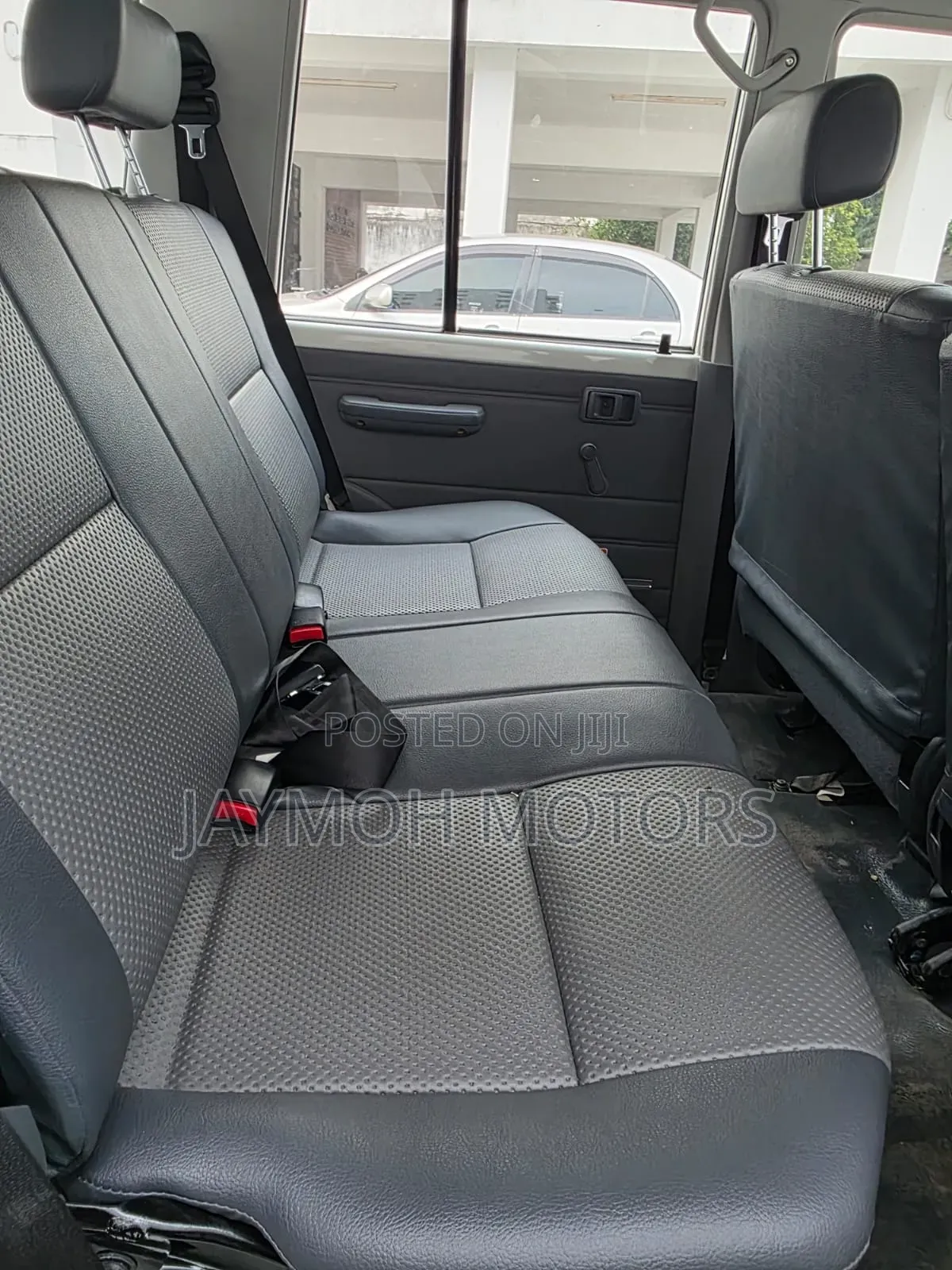 Toyota Land Cruiser 2022 White