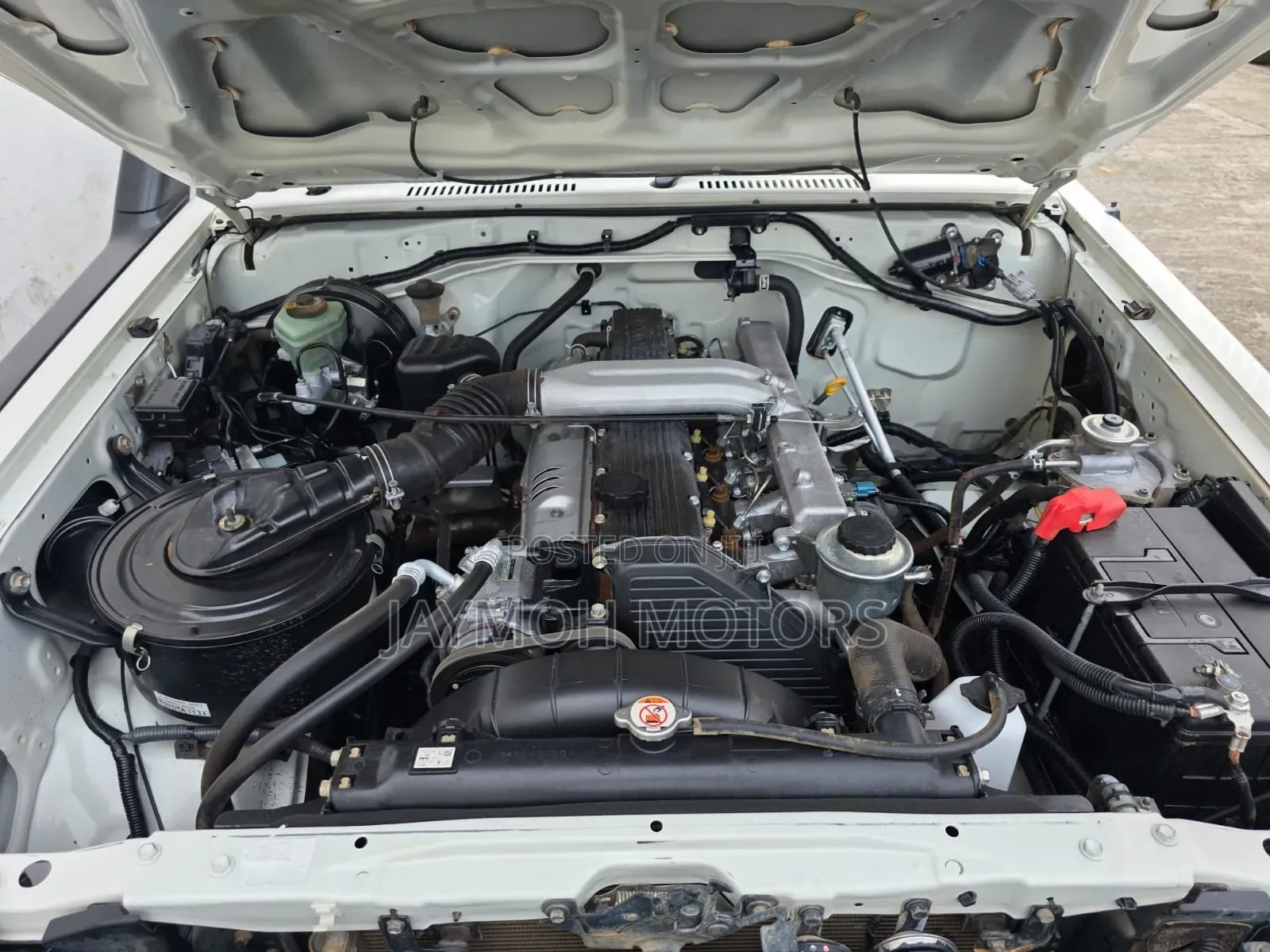 Toyota Land Cruiser 2022 White