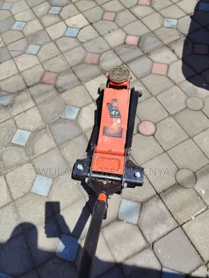 Professional Workshops and Tyre Centre Equipment 4tns Trolley Jack