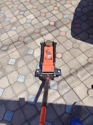 Professional Workshops and Tyre Centre Equipment 4tns Trolley Jack