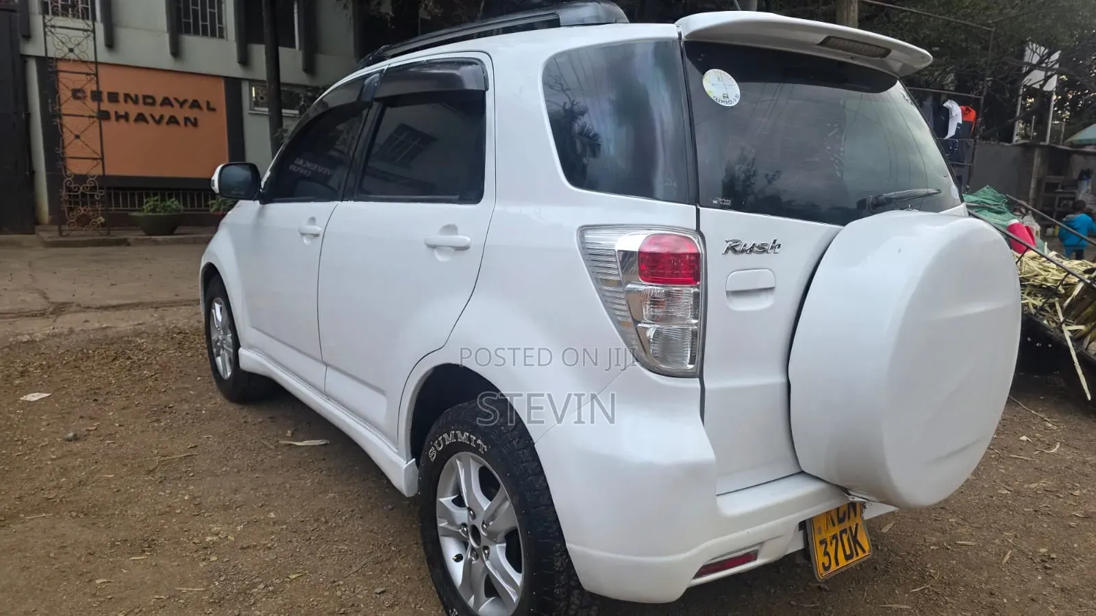 Toyota Rush 2010 White