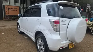 Toyota Rush 2010 White