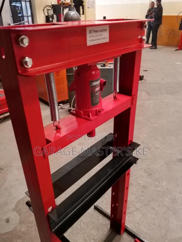 20 T Heavy Duty Hydraulic Press Machine