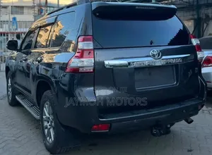 Toyota Land Cruiser Prado 2013 Gray