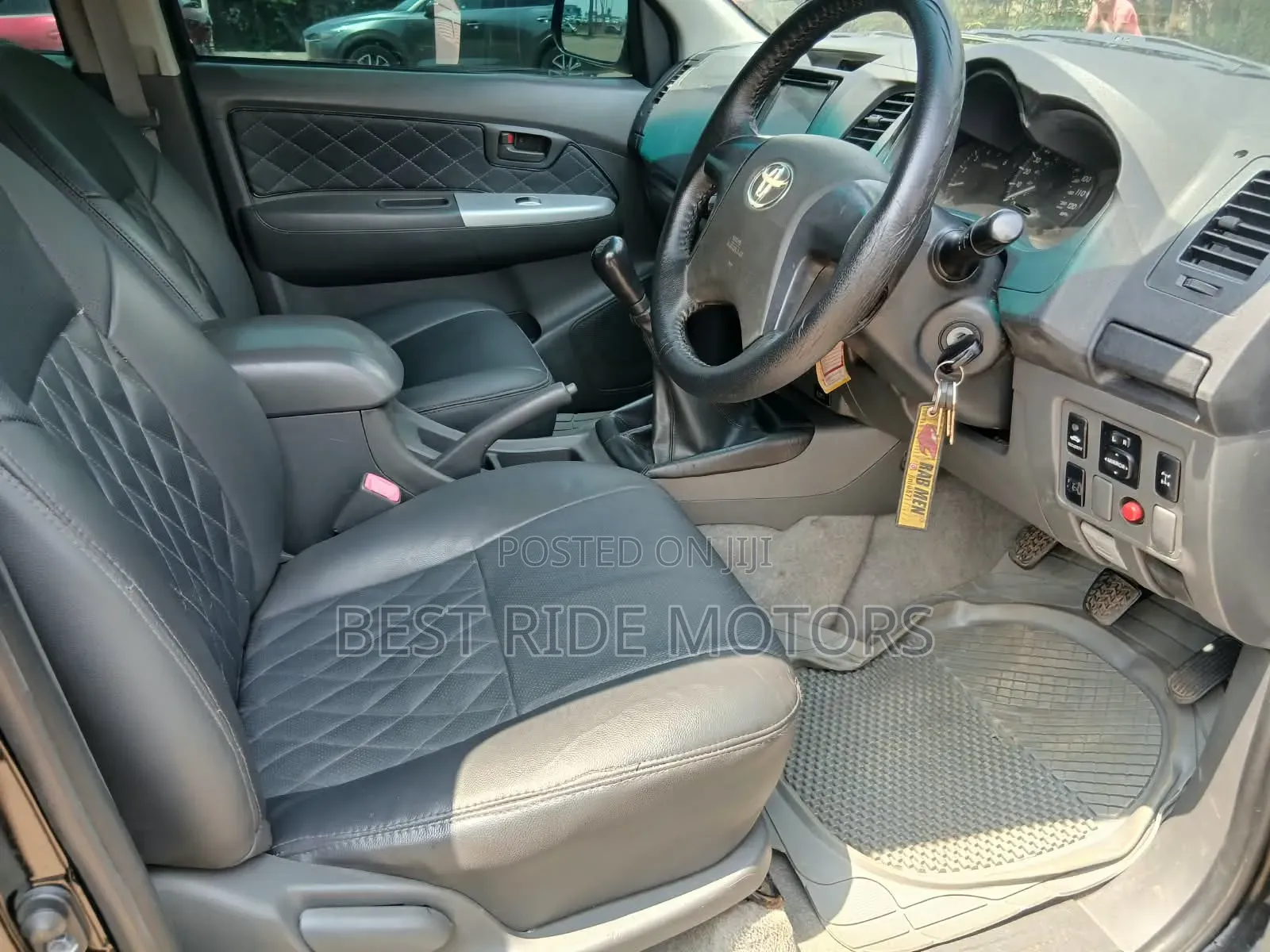 Toyota Hilux 3.0 D-4D 4x4 2012 Black
