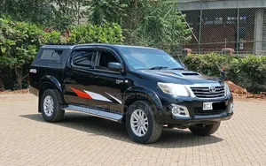 Toyota Hilux 3.0 D-4D 4x4 2012 Black