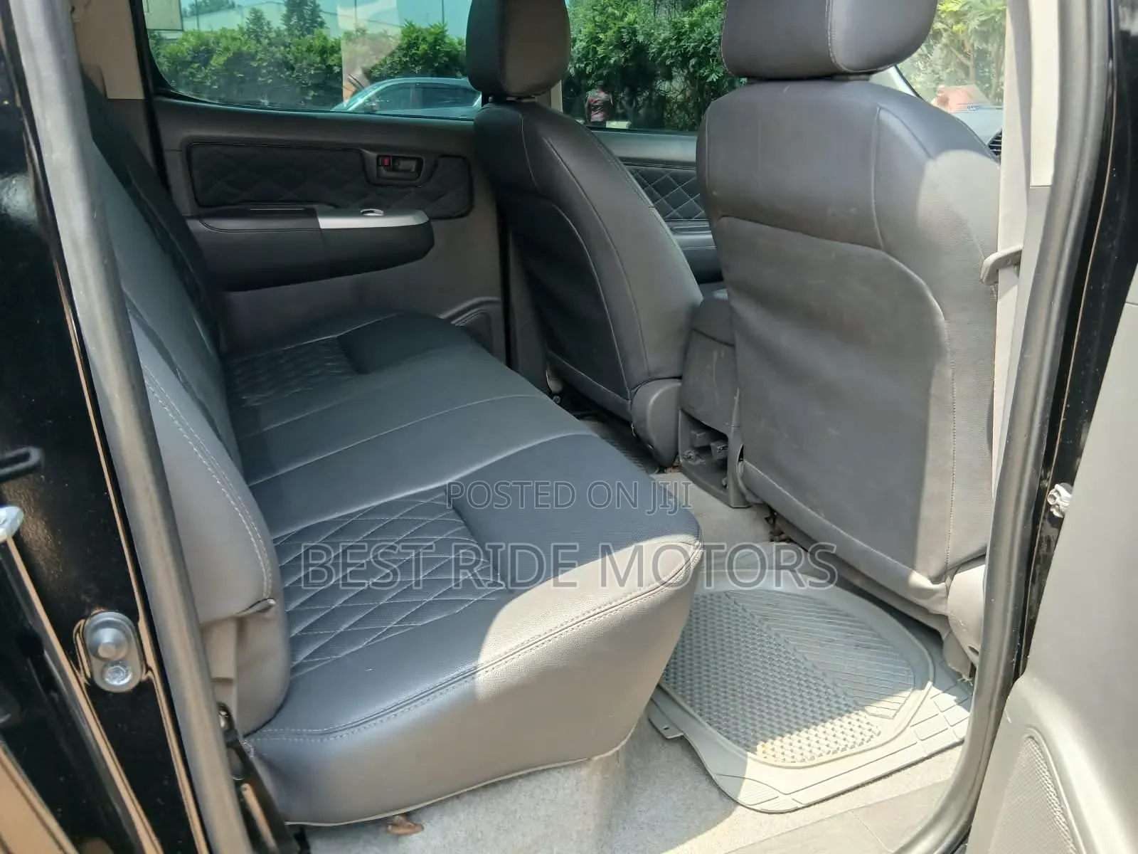 Toyota Hilux 3.0 D-4D 4x4 2012 Black