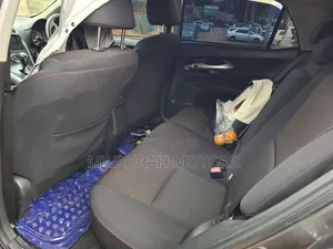 Toyota Auris 2010 Gray