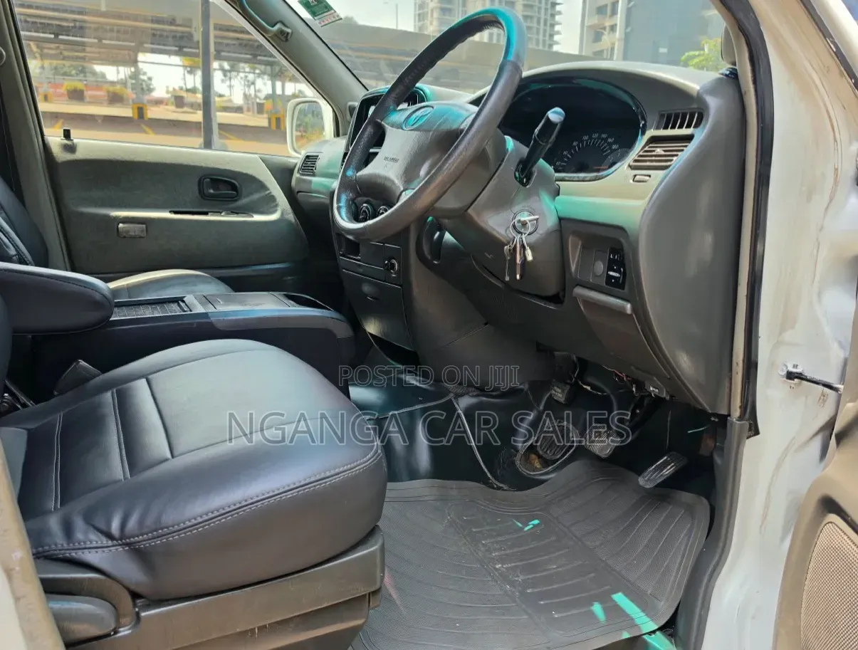 Toyota TownAce 2000 White