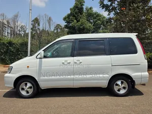 Toyota TownAce 2000 White
