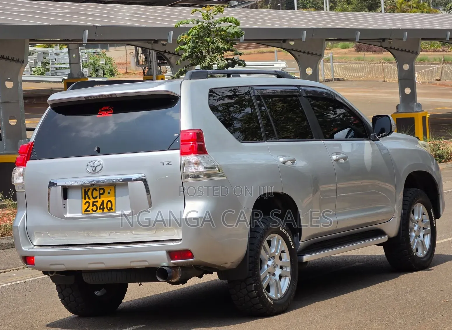 Toyota Land Cruiser Prado 2011 Silver