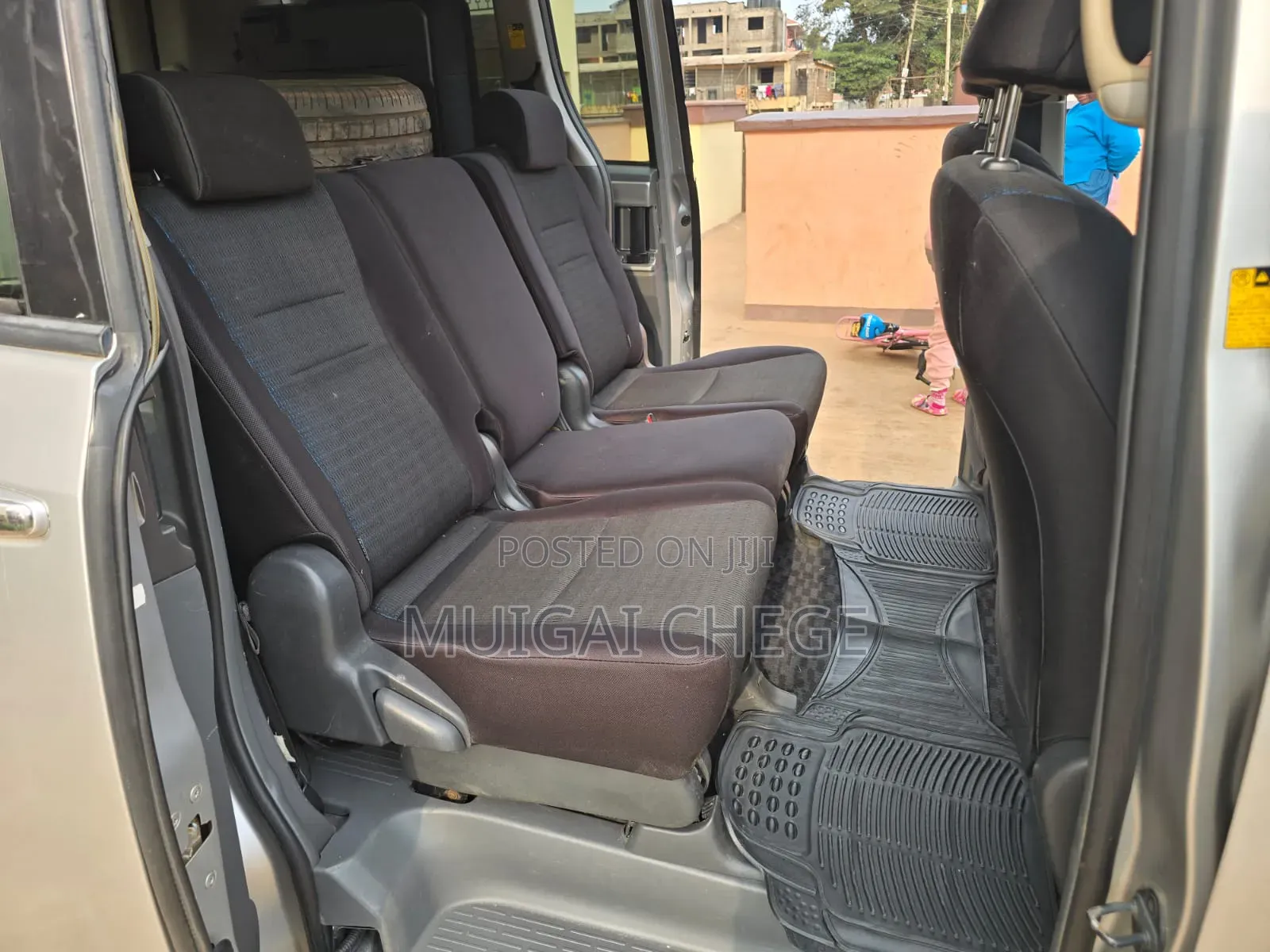 Toyota Voxy 2009 Silver