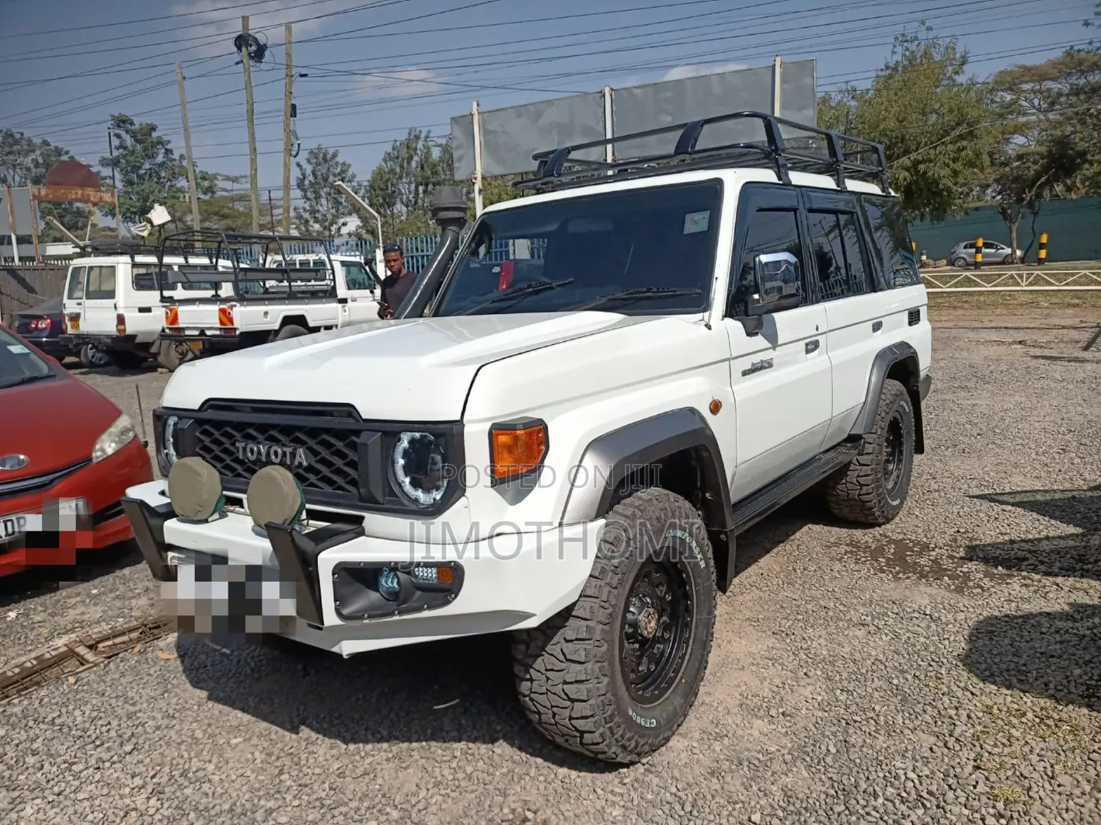 Toyota Land Cruiser 2009 White